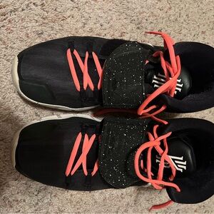 Nike Kyree 6 sz 15 -Worn